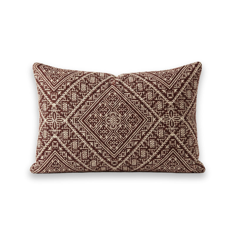 Coussin rectangulaire Beldi FÈS — Brodé Bordeaux & Écru
