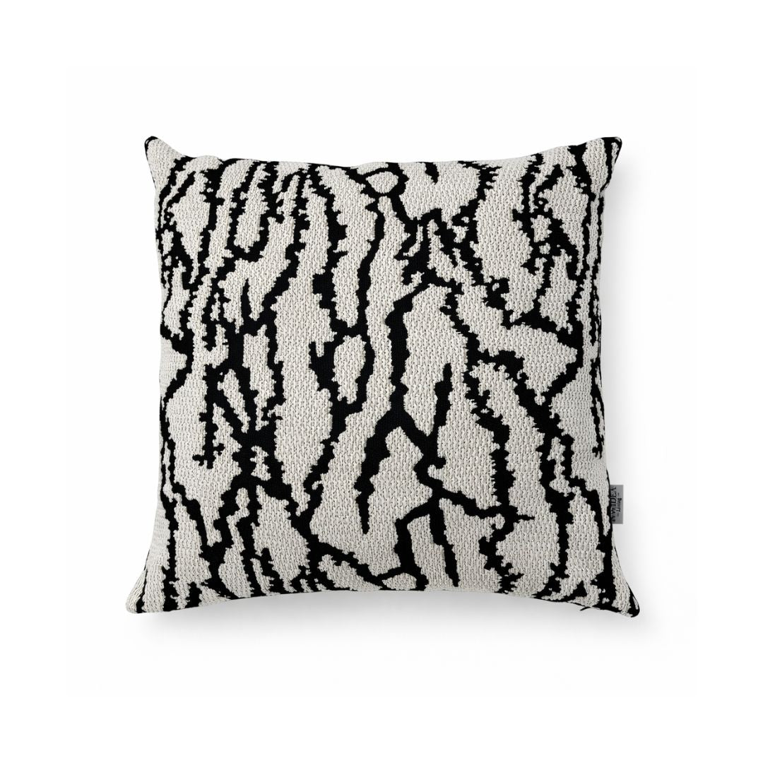 Coussin NEXA – Noir & Ivoire (45 × 45 cm)