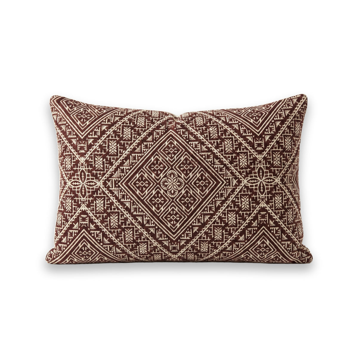 Coussin rectangulaire Beldi FÈS — Brodé Bordeaux & Écru