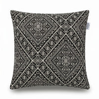 Coussin Beldi brodé noir et ivoire, broderie marocaine de Fès à motifs losanges et rosaces, 45×45 cm — Nwidea Living