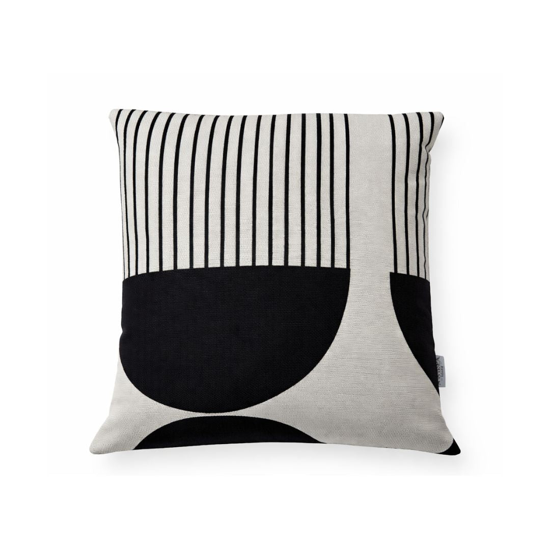 Coussin LUMA – Noir & Ivoire (45 × 45 cm)