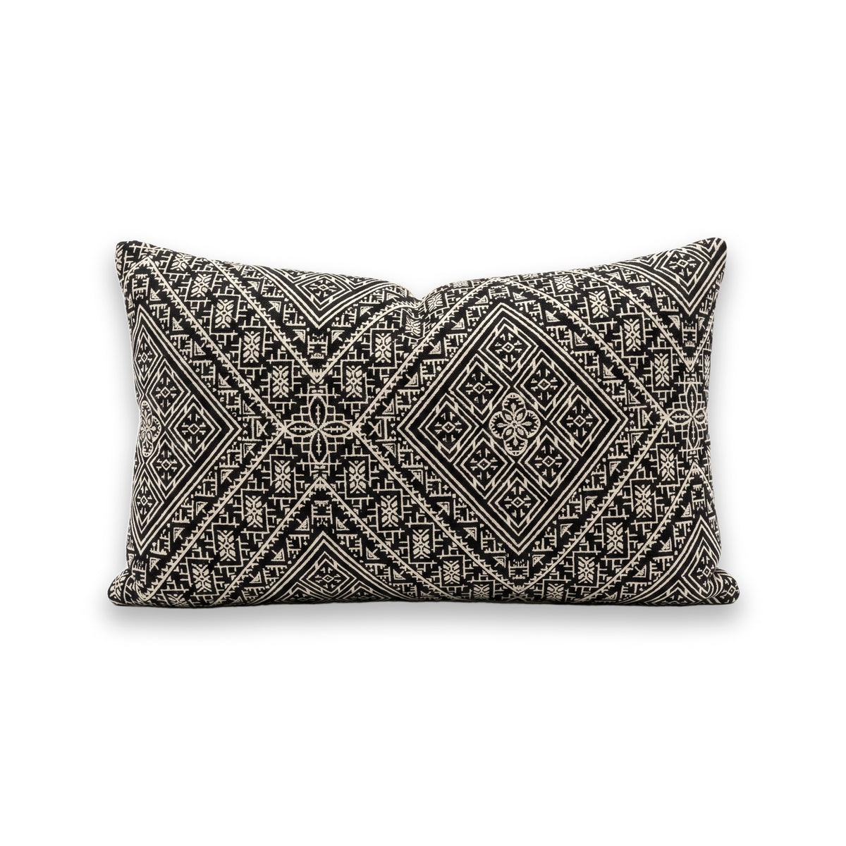 Coussin rectangulaire Beldi FÈS — Brodé Noir & Écru
