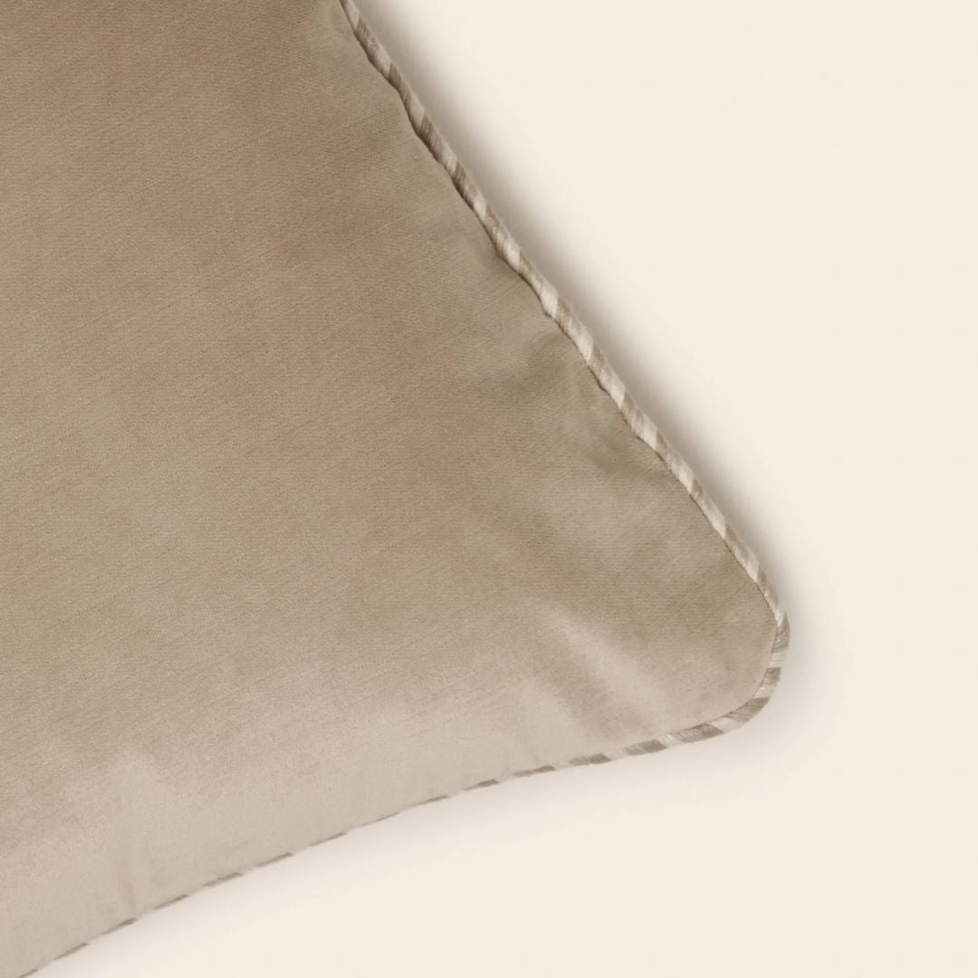 Housse de coussin Dalila beige chic 40x40